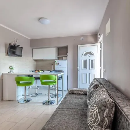 Paradiso, No 6 Apartamento *